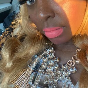 Meet your Posher, Natasha